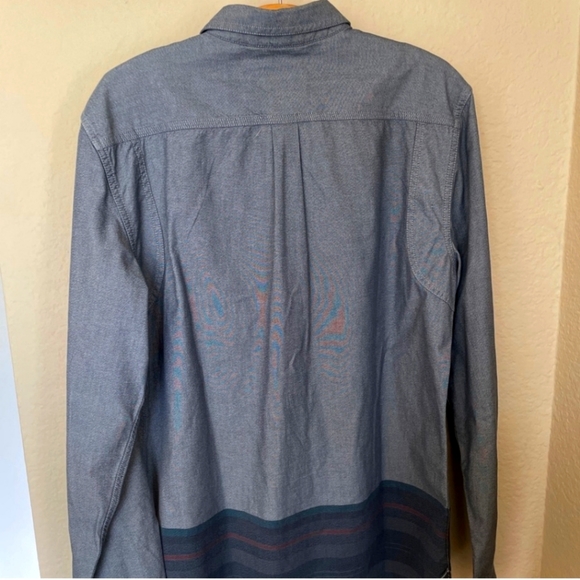 Grey long sleeve vans button up shirt with stripes on bottom - Picture 2 of 4